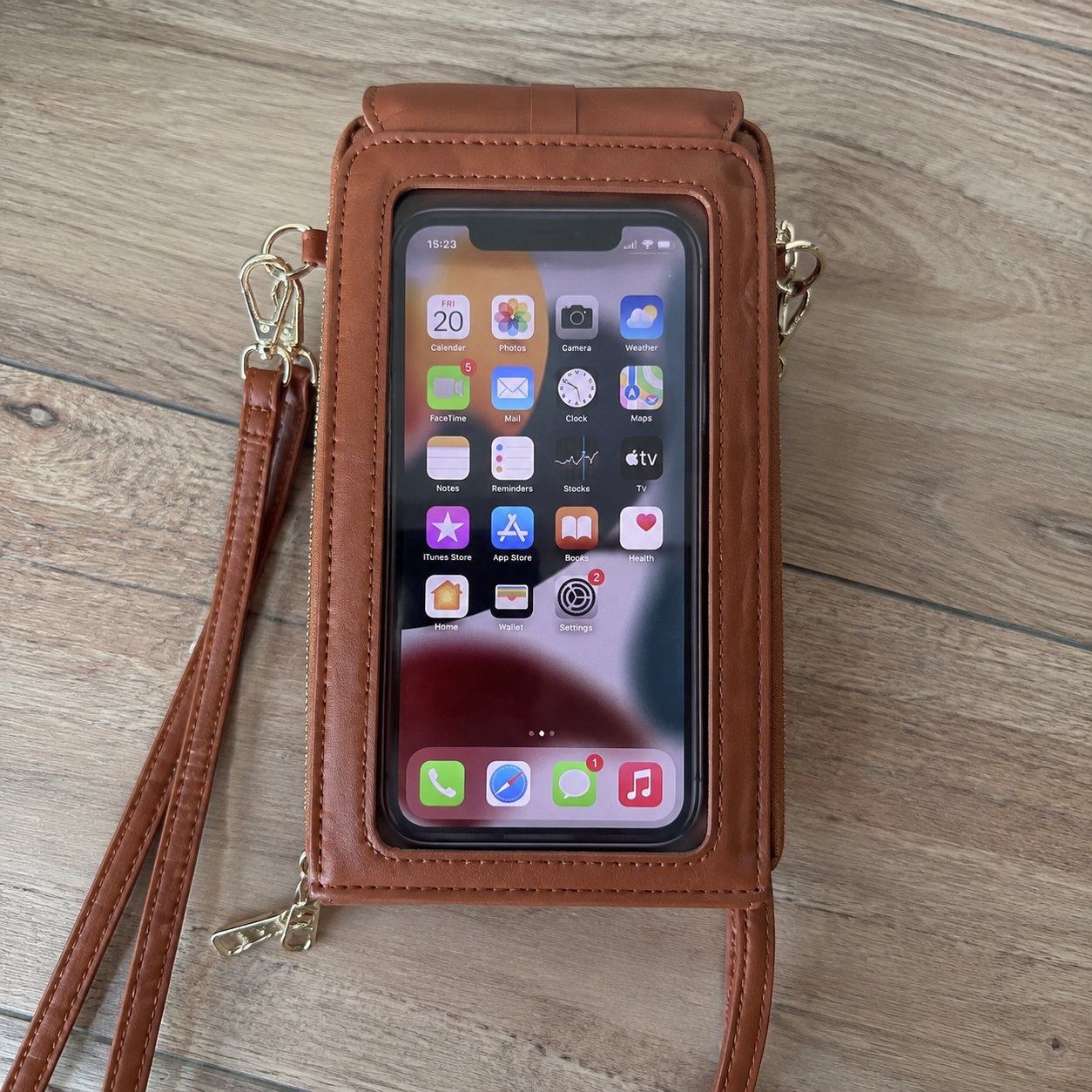 Touchscreen Crossbody Phone Wallet & Bag