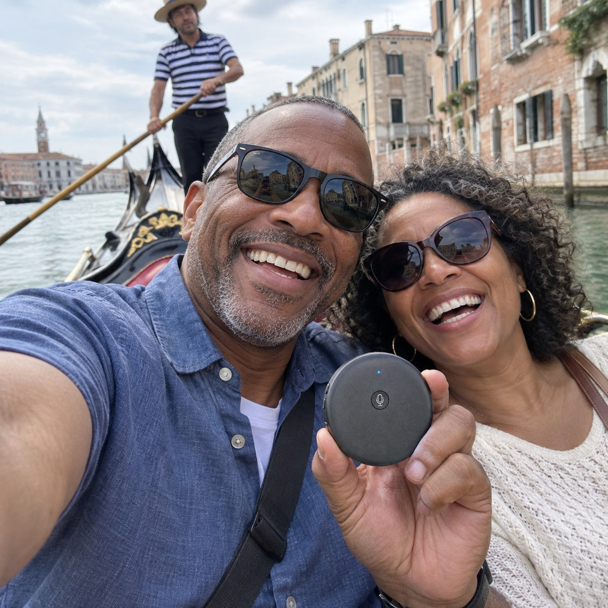 Selfie on a gondola in Venice: a couple holds up the ECDF translator