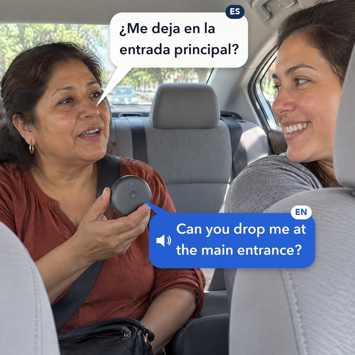 Una pasajera habla con la conductora desde el asiento de atrás gracias al traductor ECDF